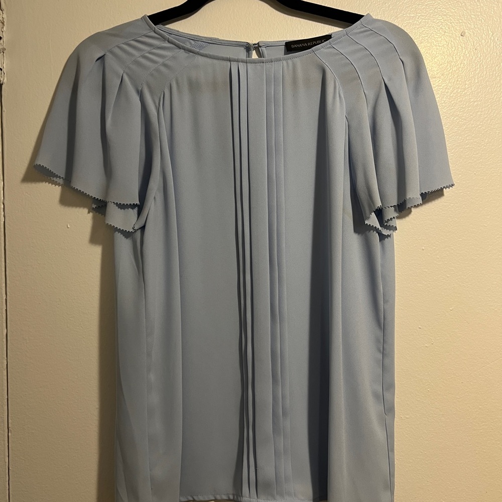 Banana Republic Gray Pleated Flutter Sleeve Blouse